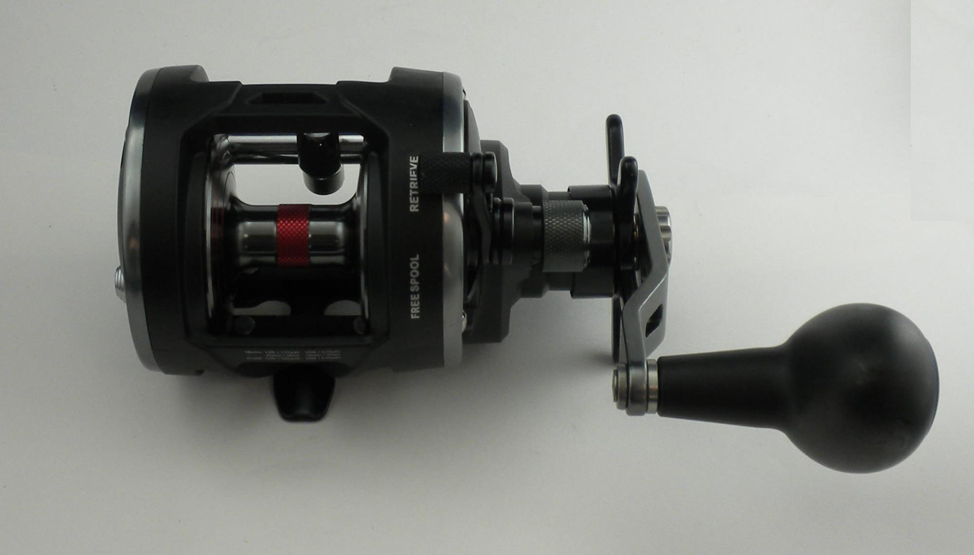 Penn WAR15LW Warfare Levelwind Reel  320yds/15mono line
