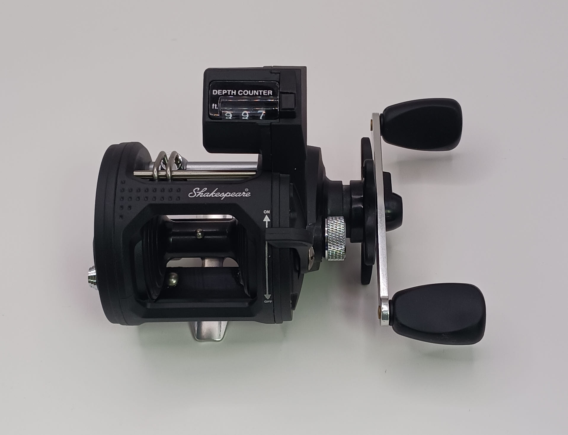 Shakespeare ATS15LCX Conventional Trolling Reel 290 yd 12 lb Test Line